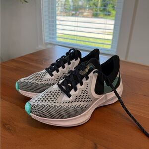 Nike Zoom Women’s White & Teal Running Shoes